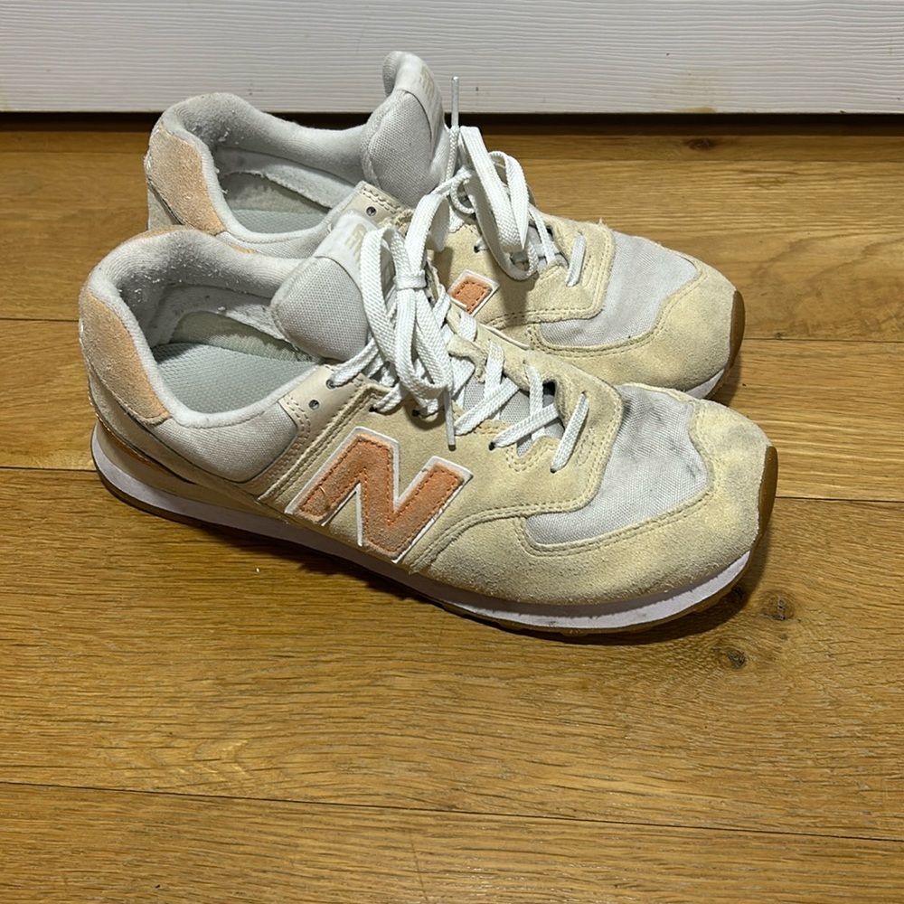 New Balance Sneakers in Cream and Orange